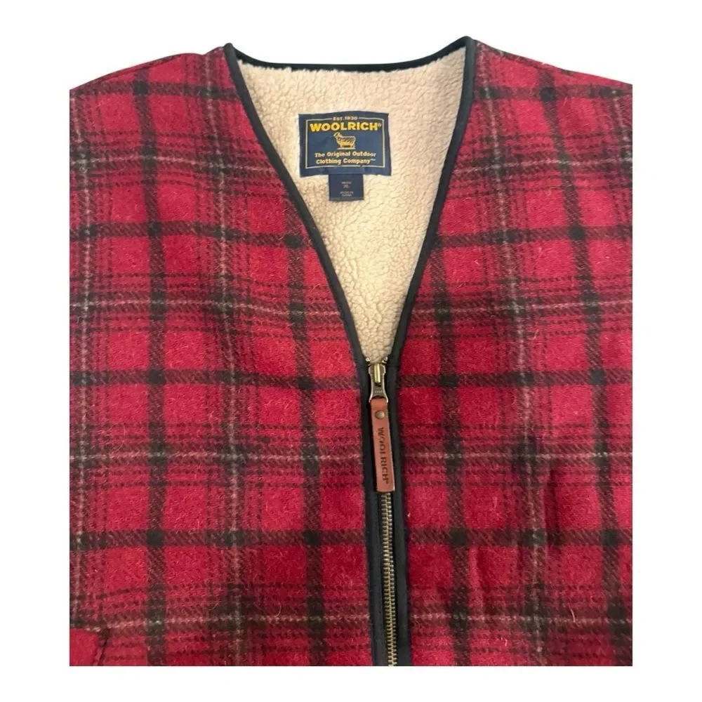 Woolrich NWT Men’s Wool Blend Red Checkered Vest Size XL